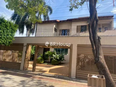 Sobrado com 4 Quartos à venda, 327m² no Amambaí, Campo Grande