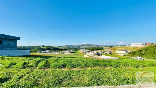 Lote/Terreno à venda, 300m² no Laranja Azeda, Atibaia