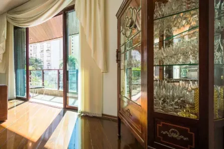 Apartamento com 3 Quartos à venda, 232m² no Cambuí, Campinas
