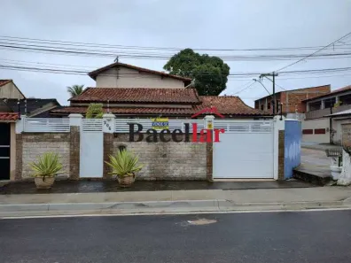 Casa com 4 Quartos à venda, 143m² no Fazendinha, Araruama