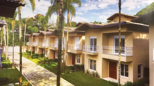 Casa de Condomínio com 5 Quartos à venda, 250m² no Camburi, São Sebastião