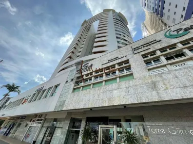 Apartamento com 3 Quartos à venda, 165m² no Vila Ipiranga, Maringá