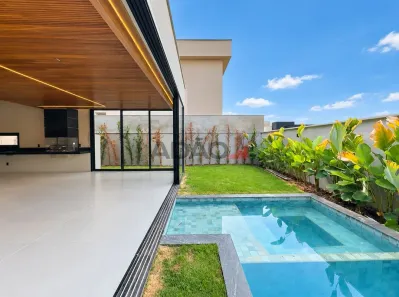 Casa de Condomínio com 4 Quartos à venda, 300m² no Jardins Itália, Goiânia