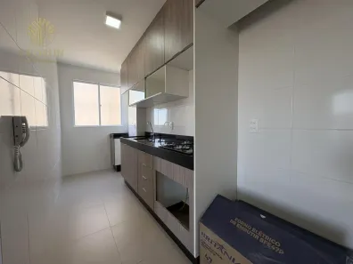 Apartamento com 2 Quartos para alugar, 44m² no Zona 07, Maringá