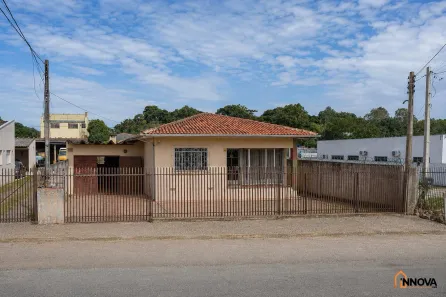 Lote/Terreno com 1 Quarto à venda, 723m² no Boqueirão, Curitiba