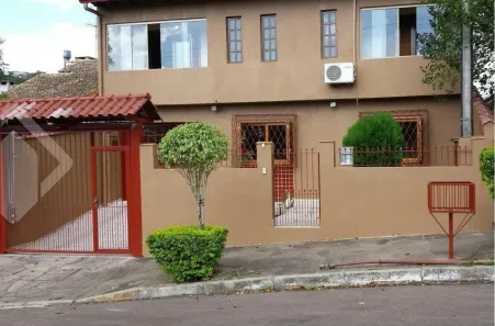 Sobrado com 4 Quartos à venda, 270m² no Cavalhada, Porto Alegre