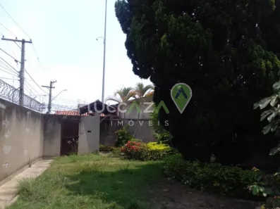Fazenda/Sítio com 4 Quartos à venda, 250m² no Parque São Luís, Taubaté