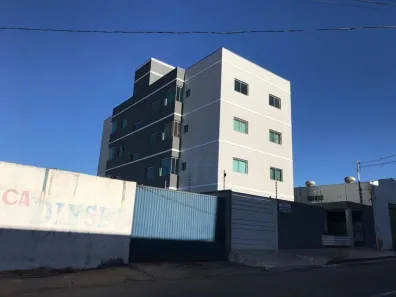 Prédio Comercial à venda, 105m² no Centro, Anápolis