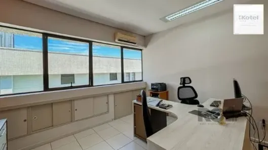 Sala Comercial à venda, 121m² no Bom Fim, Porto Alegre