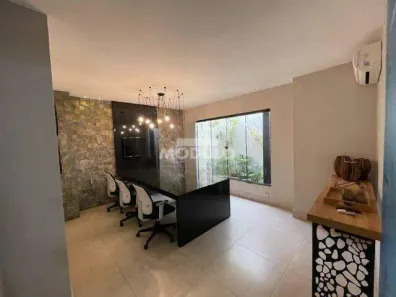 Sala Comercial para alugar, 200m² no Santa Mônica, Uberlândia