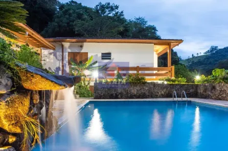 Fazenda/Sítio com 4 Quartos à venda, 618m² no Portão, Atibaia