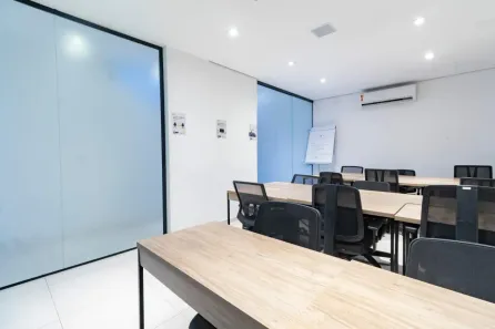 Ponto Comercial para alugar, 35m² no Jardim das Acácias, São Paulo