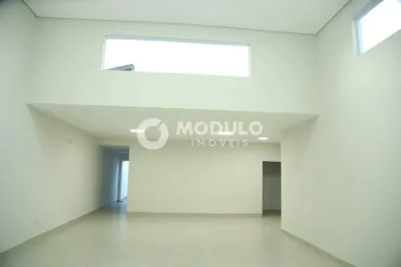 Prédio Comercial com 3 Quartos para alugar, 242m² no Vigilato Pereira, Uberlândia