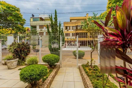 Casa com 4 Quartos à venda, 217m² no Jardim Itu, Porto Alegre