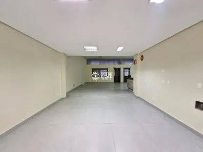 Ponto Comercial para alugar, 220m² no Santa Efigênia, Belo Horizonte