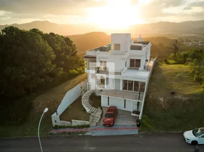 Casa de Condomínio com 5 Quartos à venda, 1132m² no Roçado, São José
