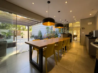 Apartamento com 3 Quartos à venda, 282m² no Centro Cívico, Curitiba