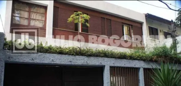 Casa com 4 Quartos à venda, 198m² no Ingá, Niterói
