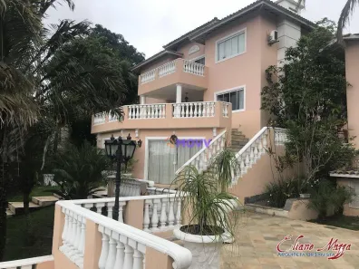Casa de Condomínio com 4 Quartos à venda, 542m² no Sapê, Niterói