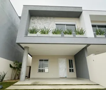 Sobrado com 3 Quartos à venda, 153m² no Glória, Joinville