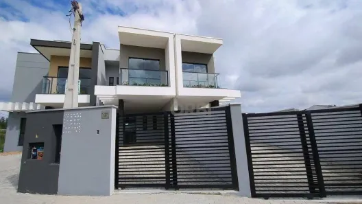 Casa de Condomínio com 2 Quartos à venda, 107m² no Bela Vista, Gaspar