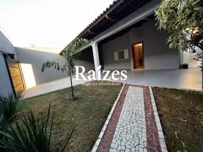 Casa com 3 Quartos à venda, 190m² no Osvaldo Rezende, Uberlândia