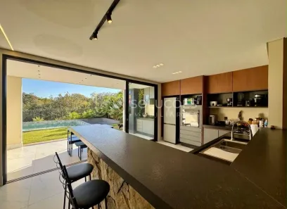 Casa de Condomínio com 4 Quartos para alugar, 202m² no Alto da Boa Vista, Brasília