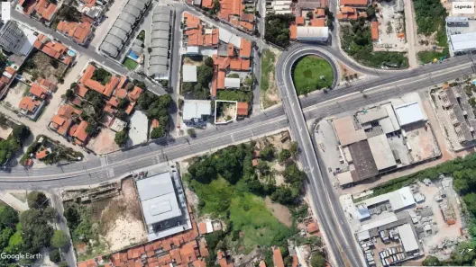 Lote/Terreno à venda, 691m² no Cambeba, Fortaleza
