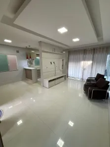 Sobrado com 3 Quartos à venda, 131m² no Residencial Center Ville, Goiânia