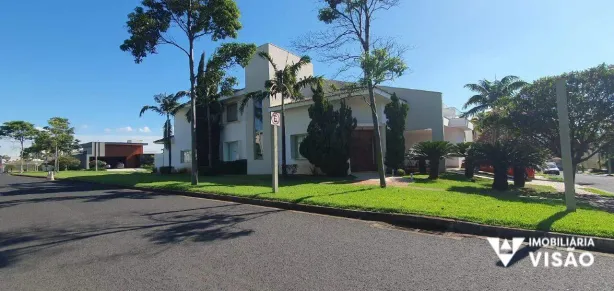 Sobrado com 4 Quartos para alugar, 518m² no Flamboyant Residencial Park, Uberaba