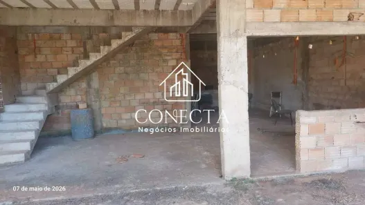 Casa com 3 Quartos à venda, 250m² no Laranjeiras, Uberlândia