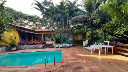 Fazenda/Sítio com 3 Quartos à venda, 181m² no Núcleo Urbano Parque Ana Helena, Jaguariúna