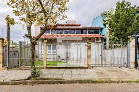 Casa com 3 Quartos à venda, 200m² no Parque da Matriz, Cachoeirinha