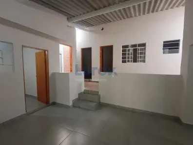 Casa com 3 Quartos para alugar, 120m² no Jardim Jurema, Valinhos