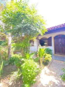 Casa com 3 Quartos à venda, 360m² no Piratininga, Niterói