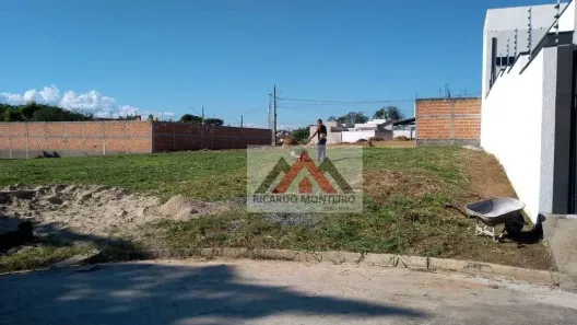 Lote/Terreno à venda, 740m² no Loteamento Residencial e Comercial Flamboyant, Pindamonhangaba