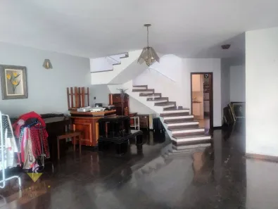 Casa com 4 Quartos à venda, 360m² no Vila Oliveira, Mogi das Cruzes