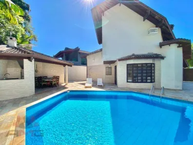 Casa com 6 Quartos para venda ou aluguel, 290m² no Riviera, Bertioga