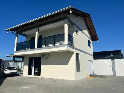 Casa com 3 Quartos à venda, 166m² no Gaspar Mirim, Gaspar
