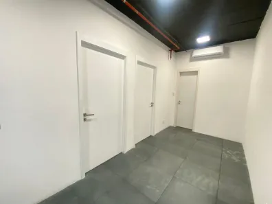 Sala Comercial para alugar, 60m² no Real Parque, São Paulo