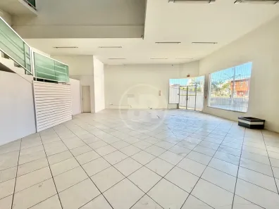 Sala Comercial para alugar, 747m² no Vila Nova, Blumenau