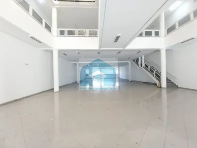 Prédio Comercial para alugar, 1600m² no Santo Amaro, São Paulo