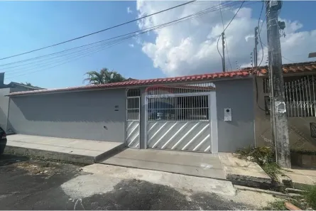 Casa com 2 Quartos à venda, 230m² no Planalto, Manaus