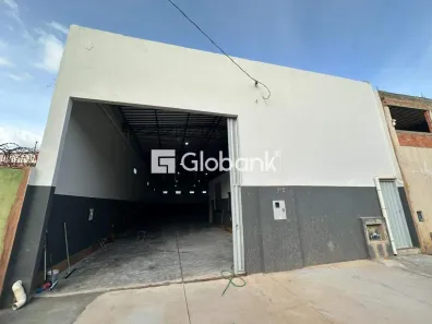 Galpão/Depósito/Armazém para alugar, 300m² no Esplanada, Montes Claros