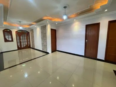 Casa com 3 Quartos para alugar, 200m² no Maria da Conceição, Contagem