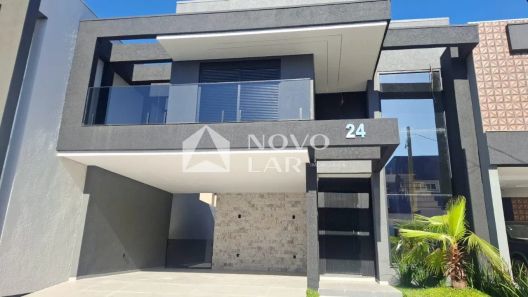 Casa de Condomínio com 3 Quartos à venda, 180m² no Central Park, Cachoeirinha
