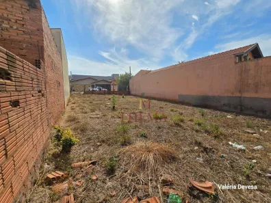 Lote/Terreno à venda, 303m² no Jardim Torrezan, Saltinho