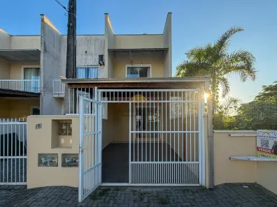 Casa com 2 Quartos à venda, 59m² no São Marcos, Joinville