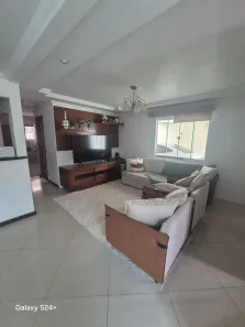 Casa com 3 Quartos à venda, 207m² no Jardim Vitória, Macaé