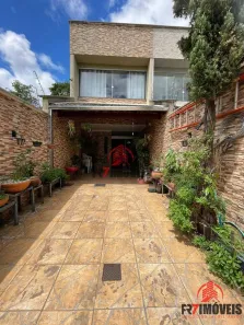 Casa com 3 Quartos à venda, 133m² no Residencial Hugo de Moraes, Goiânia